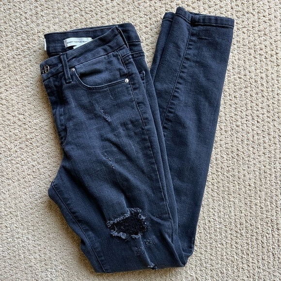 Jessica Simpson Black Grey Uptown High Rise Distressed Skinny Jean Size 27 - Picture 1 of 6